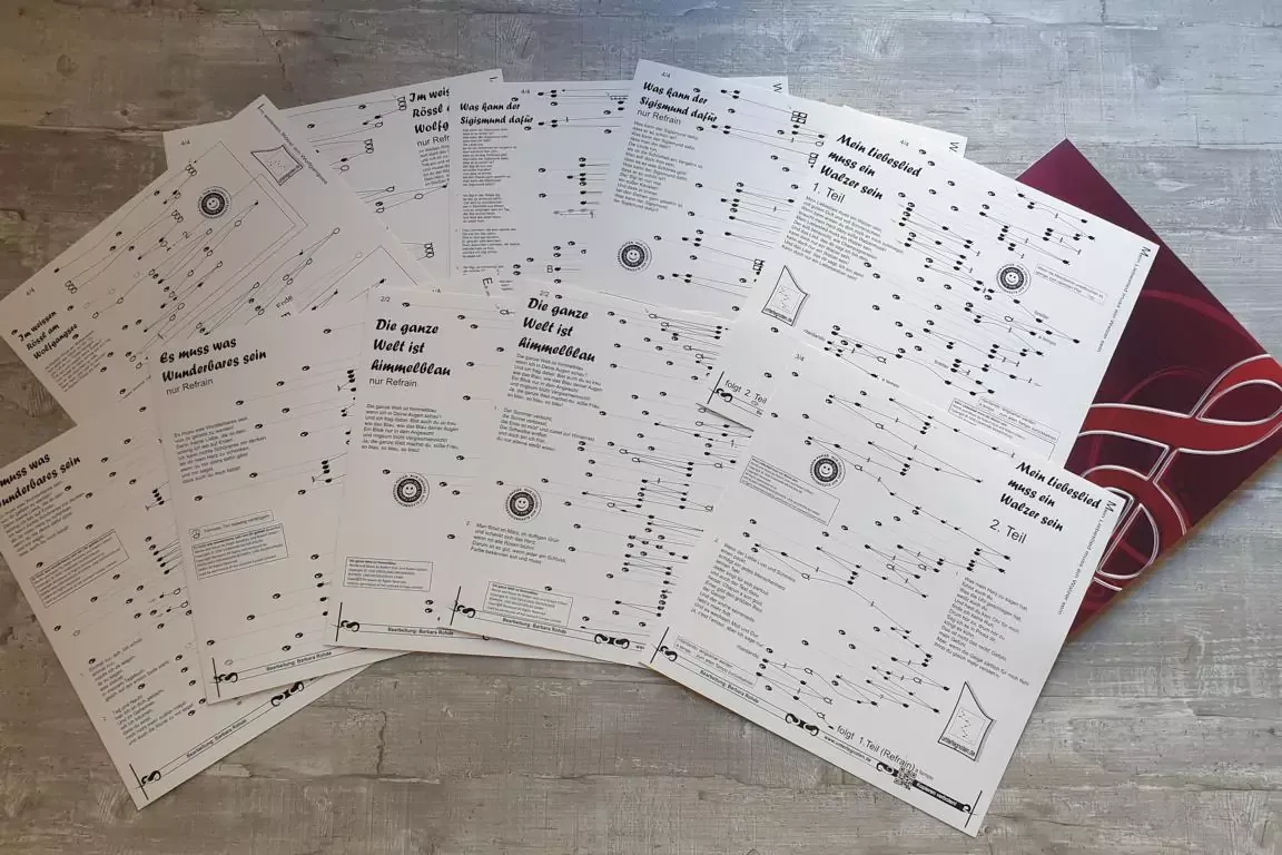 Im weißen Rössl – mit Mappe aus Karton